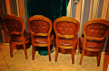 4 piękne skórzane krzesła