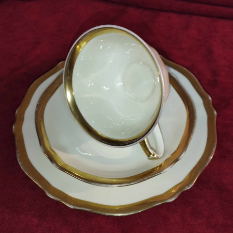 filiżanka Koenigszelt, porcelana śląska- Juliane filiżanka Koenigszelt, porcelana śląska- Juliane