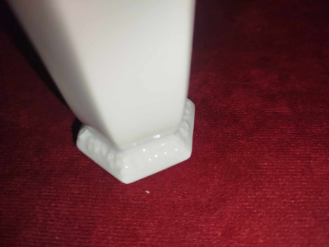 mini wazon,pojemnik na wykałaczki Rosenthal Biała Maria mini wazon,pojemnik na wykałaczki Rosenthal Biała Maria