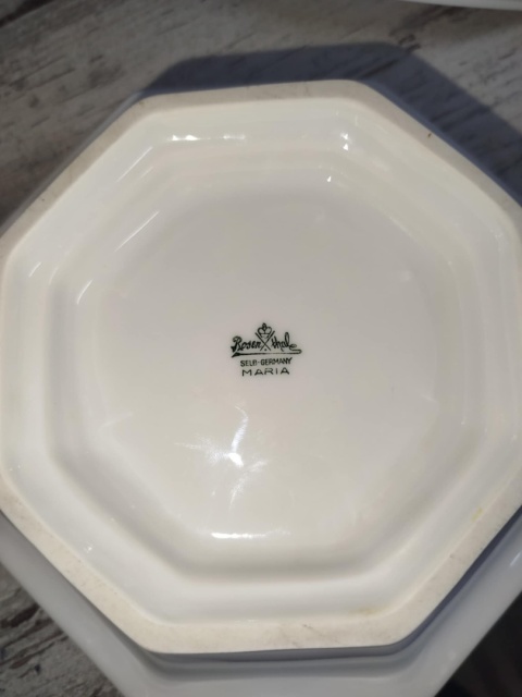 misa na stopie Rosenthal Biała Maria śred 22 cm misa na stopie Rosenthal Biała Maria śred 22 cm