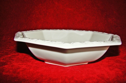 misa Rosenthal Biała Maria śred. 25 cm