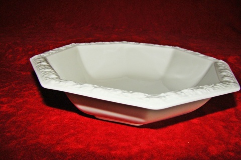 misa Rosenthal Biała Maria śred. 24,5 cm