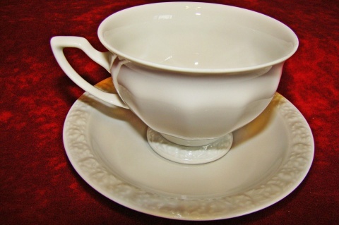 filiżanka z podst. Rosenthal Biała Maria JAK NOWA